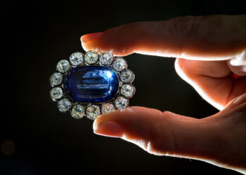 Polonia, Irlanda y los bálticos piden sanciones para Gazprombank y vetar la importación de diamantes rusos