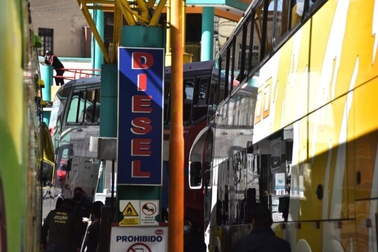 Cada día se distribuye 13,5 MM de litros y se garantiza cumbustibles para fin de año