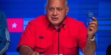 El vicepresidente del PSUV, Diosdado Cabello, ha asegurado que su partido apoya el proceso de diálogo "con quien sea y cuando sea".