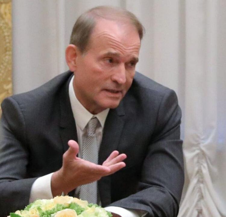 Ucrania: La Justicia ucraniana prorroga hasta mediados de noviembre la detención del diputado prorruso Viktor Medvedchuk