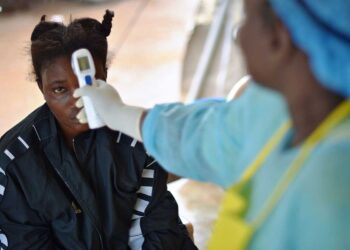 Brote de ébola deja 29 muertos en Uganda
