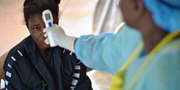 Brote de ébola deja 29 muertos en Uganda