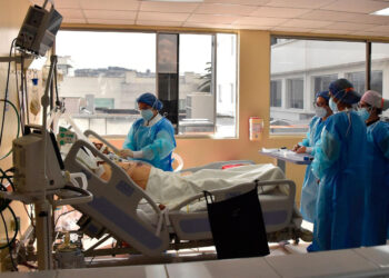 Ecuador supera el millón de casos acumulados de COVID-19