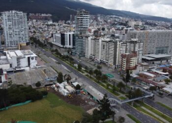 Ecuador elimina medidas restrictivas para ingreso de viajeros por el COVID-19