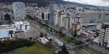 Ecuador elimina medidas restrictivas para ingreso de viajeros por el COVID-19