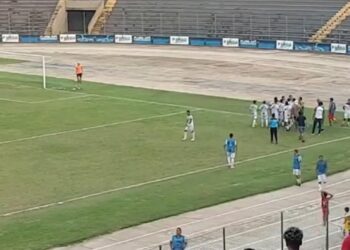 Un asistente sufre luxación de tabique nasal por agresión