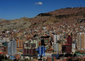 Al menos 10 zonas están involucradas en la ordenanza de construcción irrestricta. Foto: Archivo LR