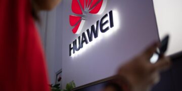 EEUU prohíbe equipos chinos de telecomunicaciones, Huawei y ZTE.