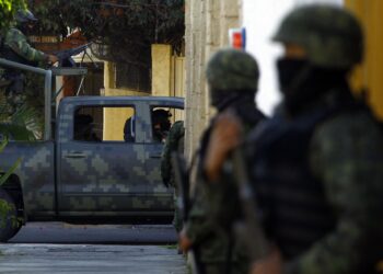 Ejército de México niega que espíe a activistas y periodistas