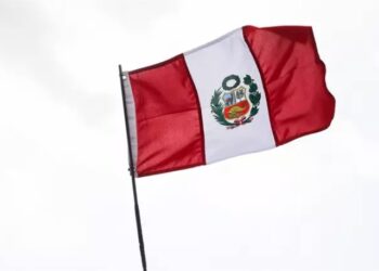 Embajada de EEUU en Perú defiende la libertad de prensa mediante un mensaje en redes sociales.