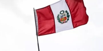 Embajada de EEUU en Perú defiende la libertad de prensa mediante un mensaje en redes sociales.