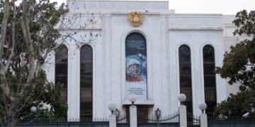 España acepta un nuevo embajador de Rusia para mantener abiertos los cauces diplomáticos con Moscú