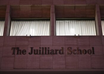 La prestigiosa escuela de artes escénicas Juilliard de Nueva York se ha visto sacudida por acusaciones de conducta sexual inapropiada. Foto: AFP.