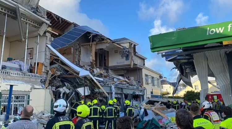 Al menos tres muertos tras la explosión de una estación de servicio en Irlanda