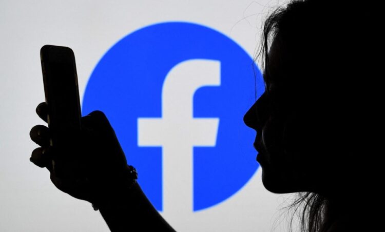 Facebook acordó pagar 725 millones para resolver una demanda de 2018. Foto: AFP