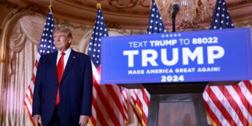 Trump y sus tres hijos irán a juicio a finales del próximo año en una demanda civil en que son acusados de fraude.