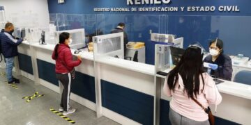 La Fiscalía de Perú investiga al Ministerio de Salud tras la aparición de numerosas actas de defunciones falsas