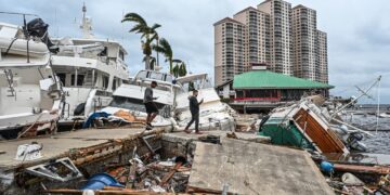 Florida devastada por el huracán Ian, que se dirige al sur de EEUU