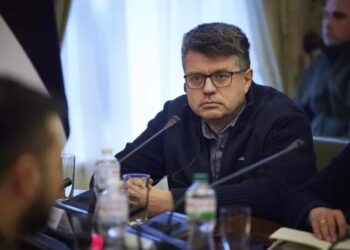 Estonia amenaza a a fundador de Wagner por envío de martillo con sangre.