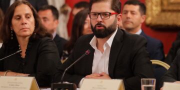 Boric apoya a celebrar la cumbre de la Alianza del Pacífico en Perú.