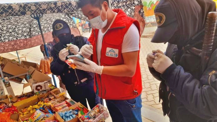 La Alcaldía realiza el control en las golosinas. Foto: GAMEA