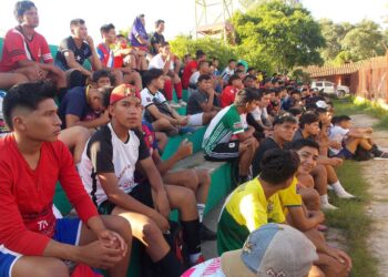 700 jóvenes se presentan a la prueba de Gran Mamoré