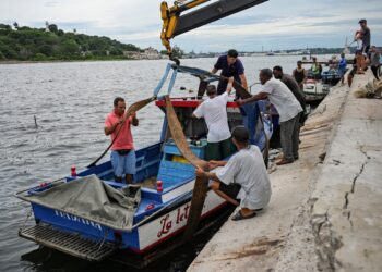 Poderoso huracán Ian se dirige a Florida tras dejar destrozos en Cuba