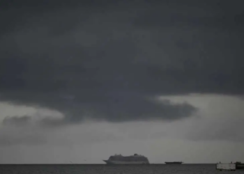 Centroamérica en alerta ante avance de Lisa convertida en huracán