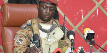 Capitán Ibrahim Traoré oficialmente nombrado presidente de Burkina Faso
