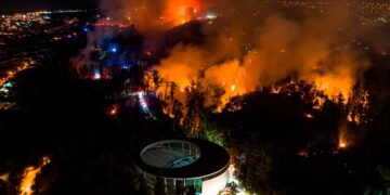 Dos menores muertos y cuatro heridos en el incendio de una vivienda.