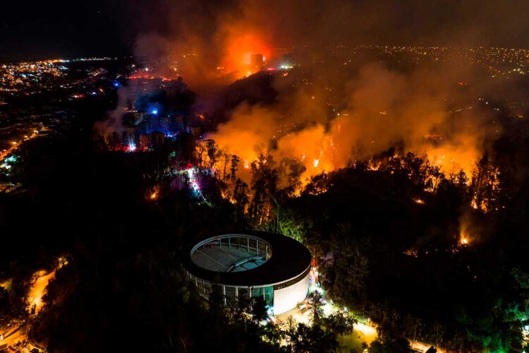 Dos menores muertos y cuatro heridos en el incendio de una vivienda.