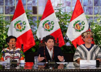 Obrador, informó que la cumbre de la Alianza del Pacífico, se suspendió debido a que el Congreso peruano no autorizó la asistencia de Castillo.