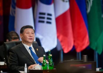 Widodo, lanzó el martes la cumbre del G20 en la turística isla de Bali con un llamado a "poner fin a la guerra".