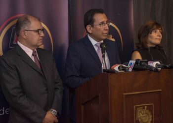 Industriales lanzan un clamoroso llamado a solucionar el conflicto por el censo