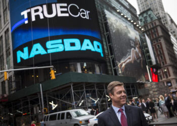 Dato de inflación en EEUU derrumba a Wall Street, Nasdaq cae más de 5%