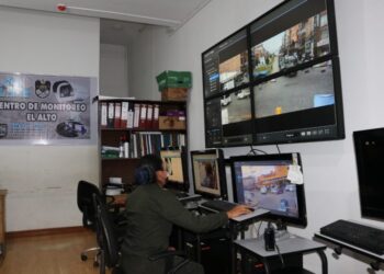 El Alto prevé tener su propia fibra óptica para seguridad, educación y salud