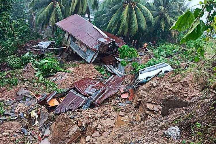 inundaciones_y_deslaves_dejan_31_muertos_en_el_sur_de_filipinas.jpg