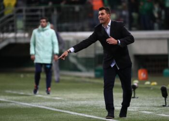 español rescalvo_nuevo entrenador_the strongest