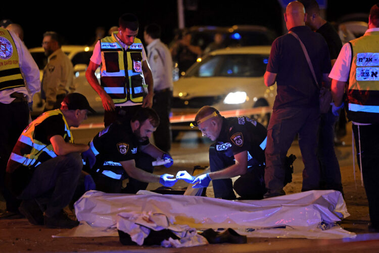 Un israelí herido con arma blanca en un ataque; matan al atacante