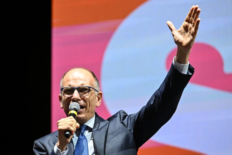 Los candidatos italianos cierran la campaña electoral de cara a las elecciones del domingo