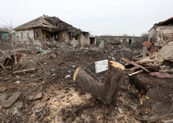 15 muertos en Jersón y 6 millones de hogares sin luz por bombardeos.