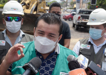 Johnny Fernández acepta diálogo con el gobierno por censo, Cuéllar y Camacho no dan respuesta