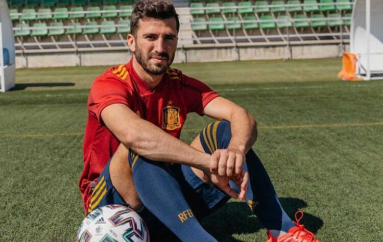 españa_confirma_esguince_de_tobillo_para_gaya.jpg