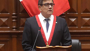 El presidente del Congreso de Perú acusa a Castillo de recurrir a la OEA para obstaculizar pesquisas en su contra