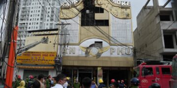 Detenido el dueño de un karaoke en Vietnam tras incendio que dejó 32 muertos