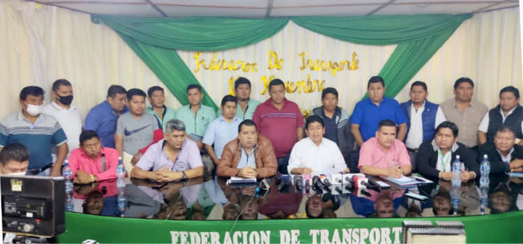 Persiste amenaza de paro y tres sectores anuncian rechazo