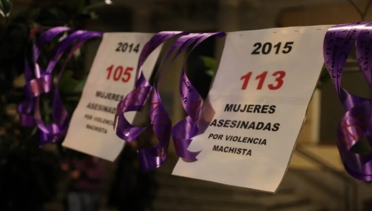 Bruselas crea línea 116 016 para apoyar a víctimas de violencia de género.