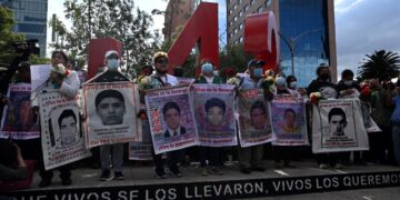 López Obrador asegura que la Fiscalía busca ‘reventar’ la investigación del caso Ayotzinapa