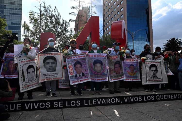 López Obrador asegura que la Fiscalía busca ‘reventar’ la investigación del caso Ayotzinapa