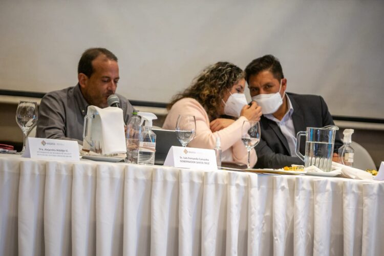 Cumbre de Salud, Camacho se aviene a coordinar con el gobierno nacional